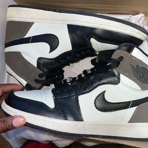 Jordan 1s Mocha